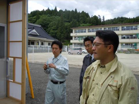 2011年6月17日、山田町の仮設住宅視察